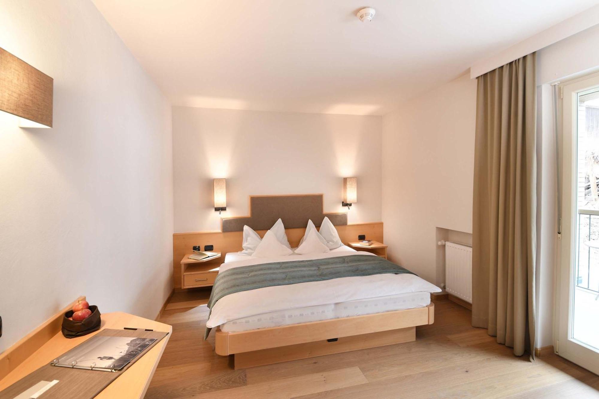 Hotel Das Stachelburg Parcines Eksteriør bilde
