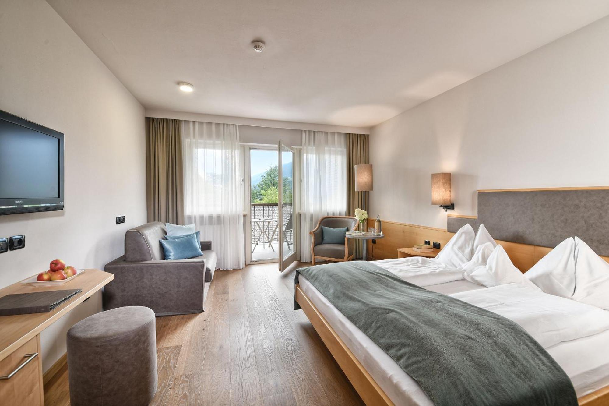 Hotel Das Stachelburg Parcines Eksteriør bilde